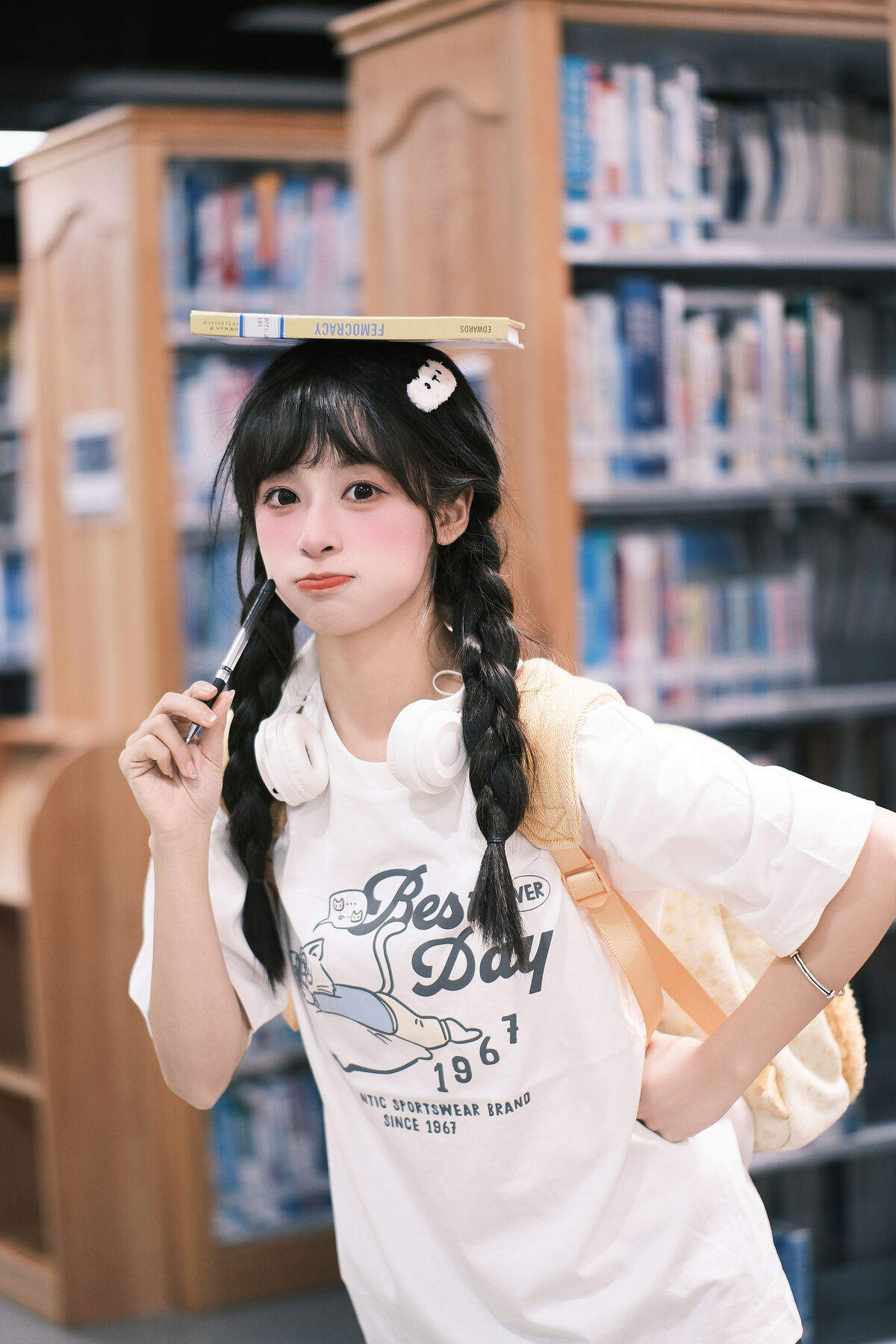 YiTuYu艺图语 Vol.8898 Xia Yu Xiao Nian