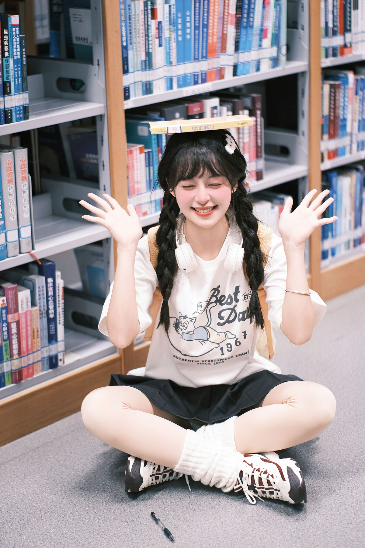 YiTuYu艺图语 Vol.8898 Xia Yu Xiao Nian