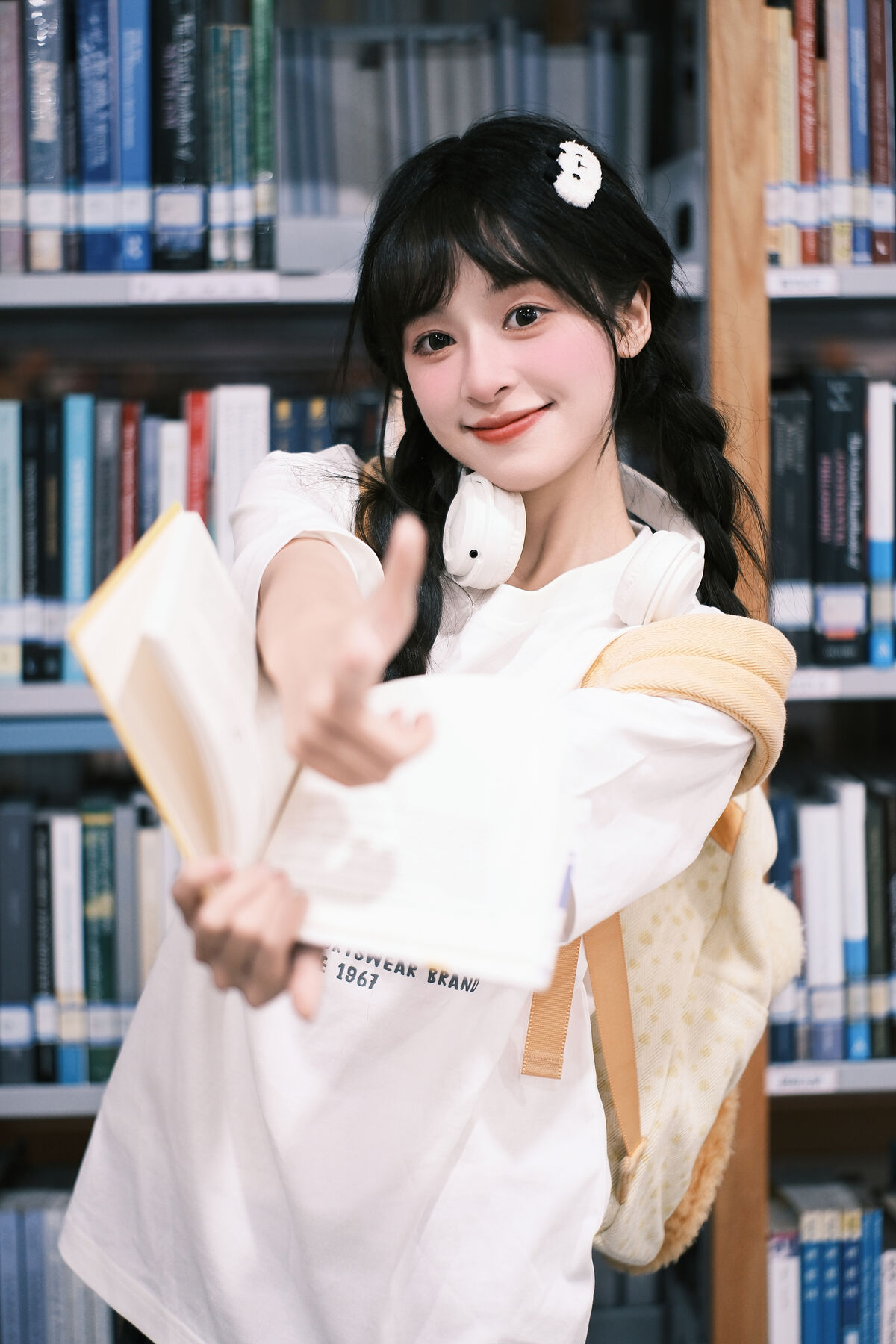 YiTuYu艺图语 Vol.8898 Xia Yu Xiao Nian