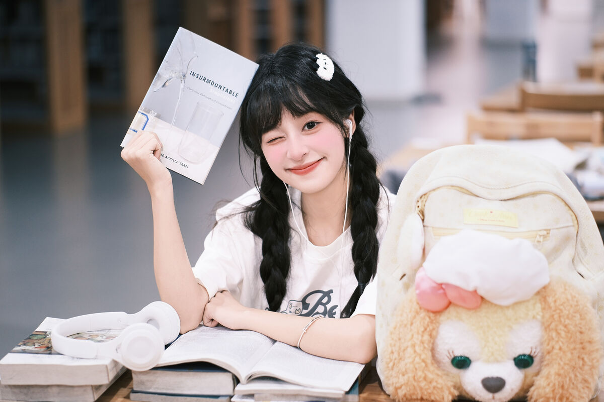 YiTuYu艺图语 Vol.8898 Xia Yu Xiao Nian