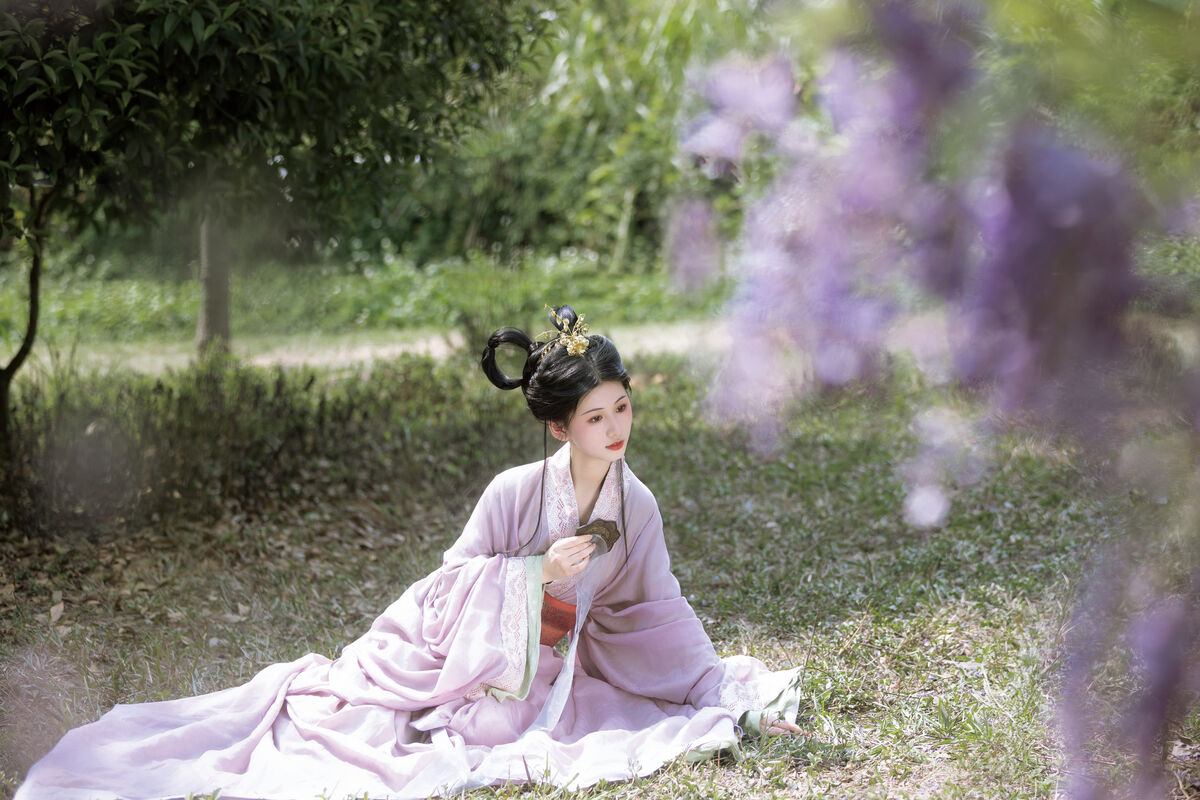 YiTuYu艺图语 Vol.8900 Xiao Y Jin Tian Ye Hen Kai Xin