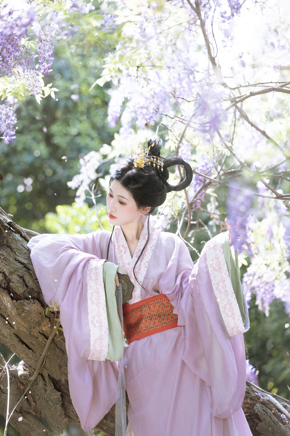 YiTuYu艺图语 Vol.8900 Xiao Y Jin Tian Ye Hen Kai Xin