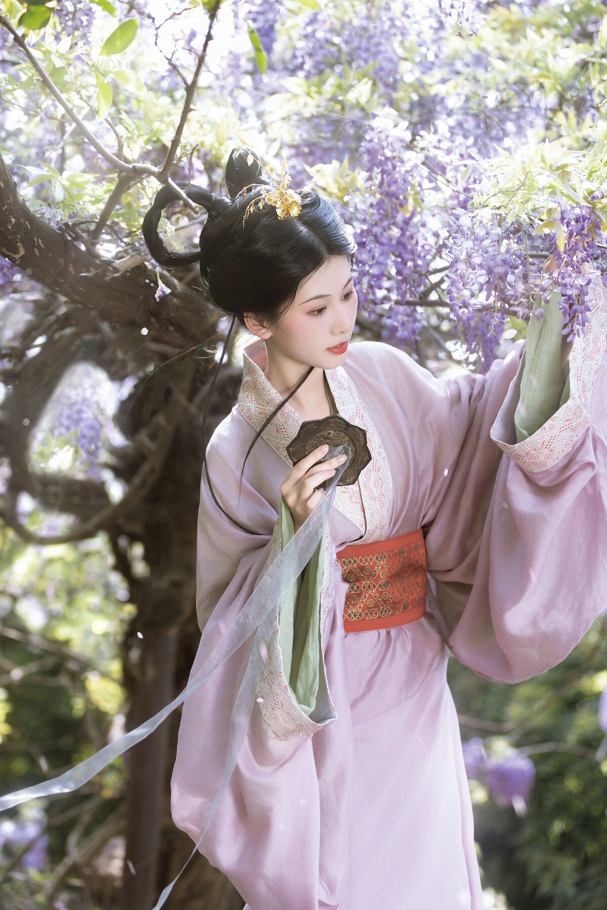 YiTuYu艺图语 Vol.8900 Xiao Y Jin Tian Ye Hen Kai Xin