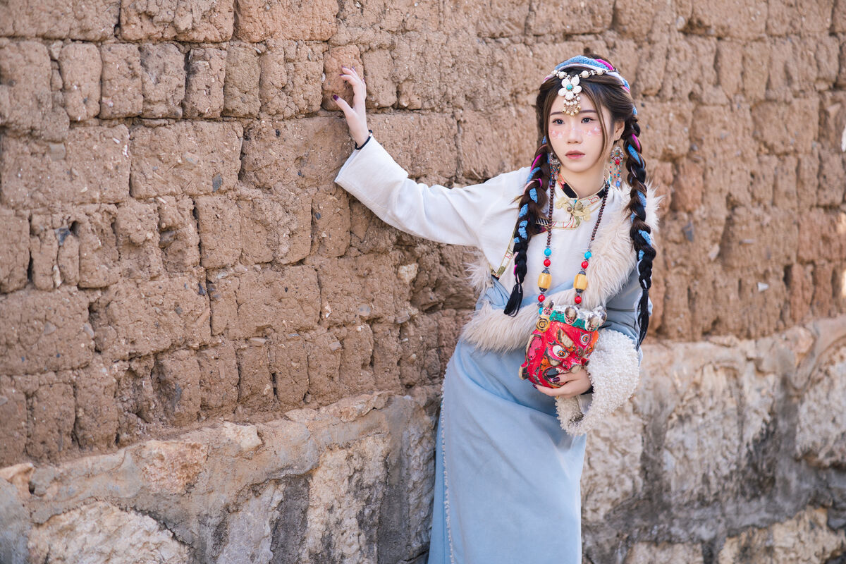 YiTuYu艺图语 Vol.8902 Huang Ying