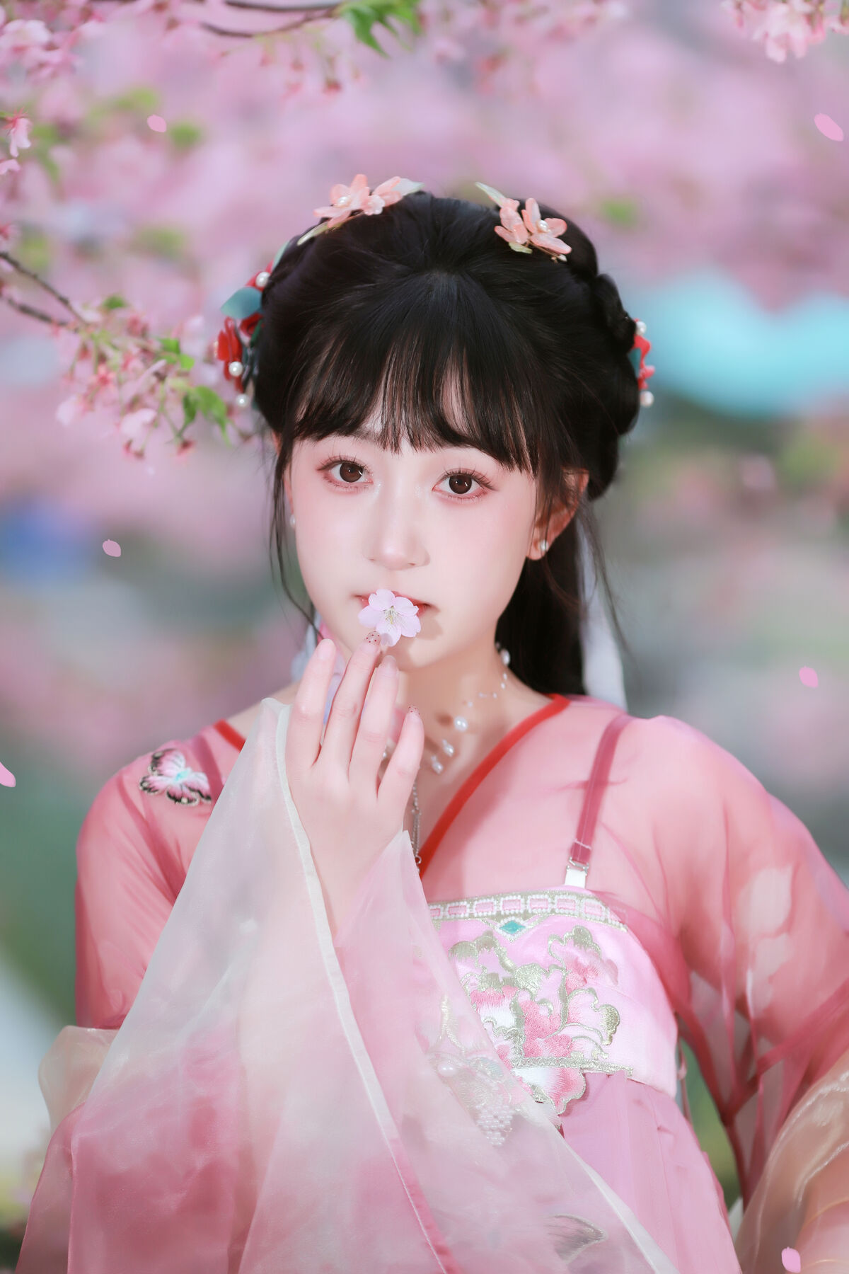 YiTuYu艺图语 Vol.8908 Xiao Wang Sui Bin Bin