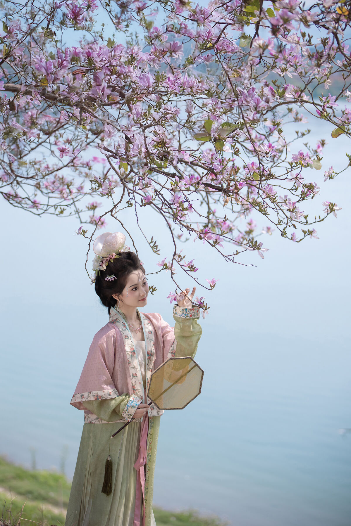 YiTuYu艺图语 Vol.8918 Jiu Shi Jiao Mei Nan A