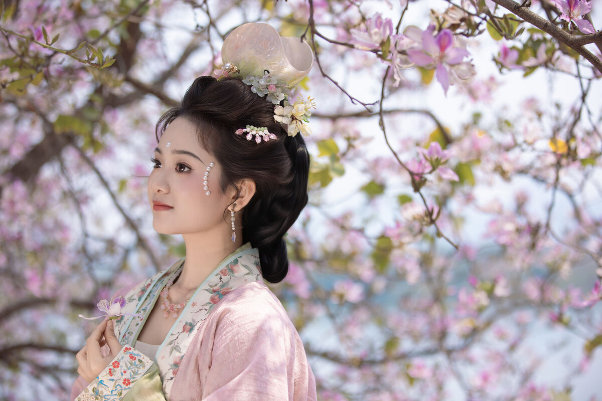 YiTuYu艺图语 Vol.8918 Jiu Shi Jiao Mei Nan A