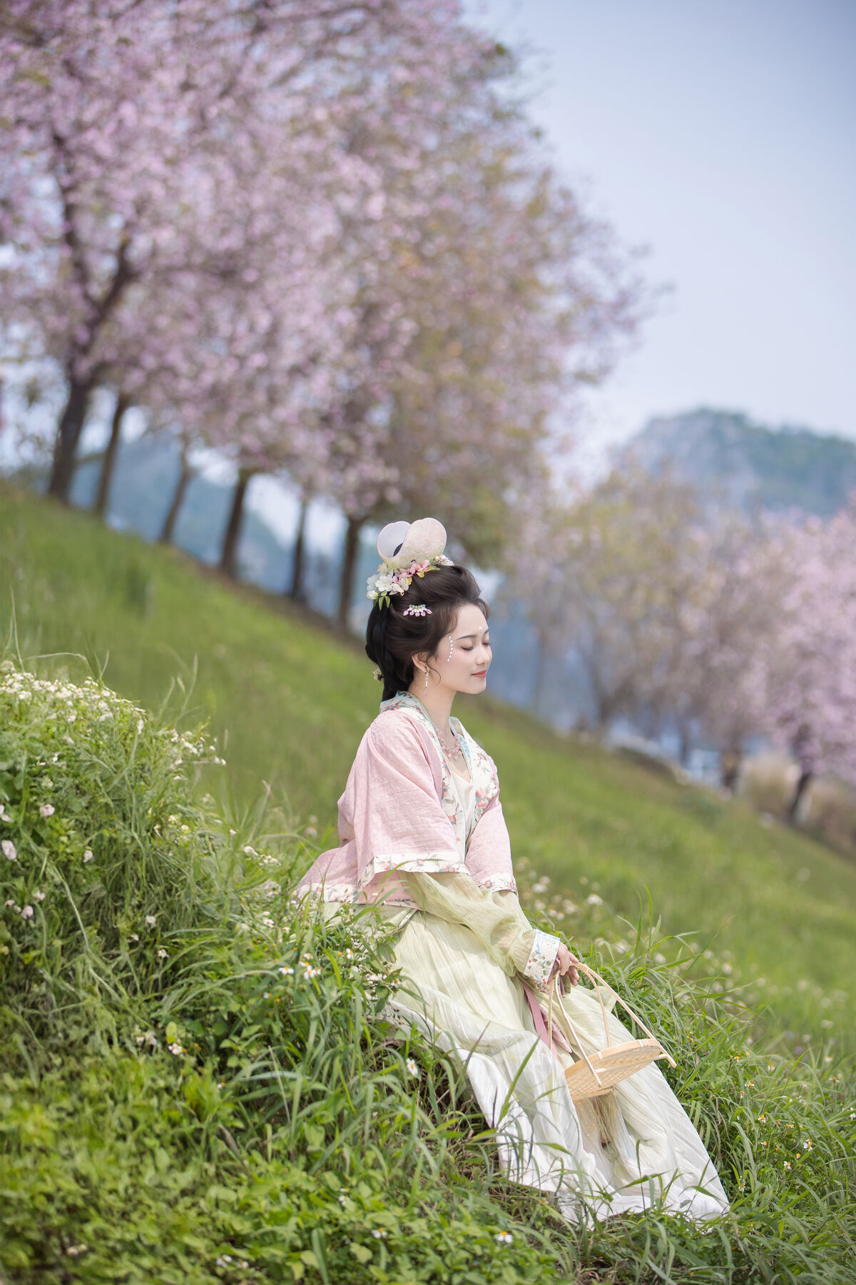 YiTuYu艺图语 Vol.8918 Jiu Shi Jiao Mei Nan A