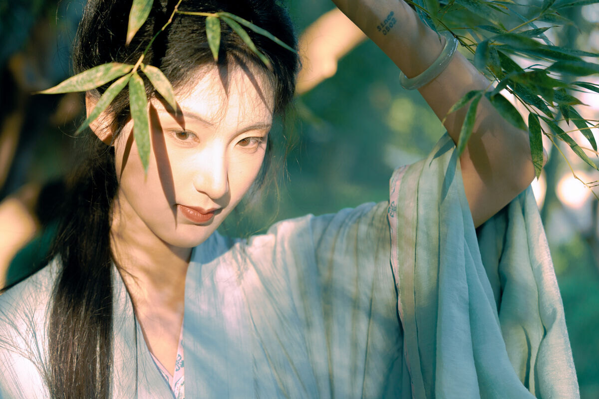 YiTuYu艺图语 Vol.8919 He Li Han