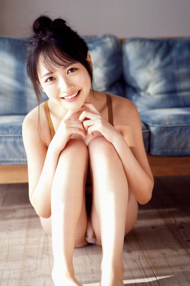 石田千穂 めちゃかわな水着グラビア画像！！