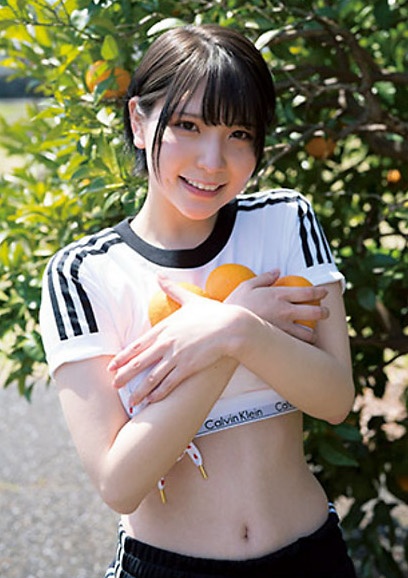 あまつまりな 脱ぎすぎ水着＆下着グラビア画像！