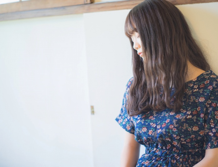 青戸しの Fカップボインな水着グラビア画像！