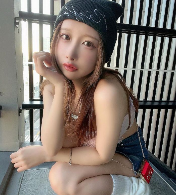 うんぱい Hカップおっぱいのパイパンヌード画像！