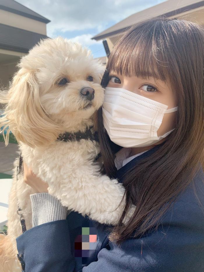 黒嵜菜々子 ふわふわボインの水着グラビア画像！