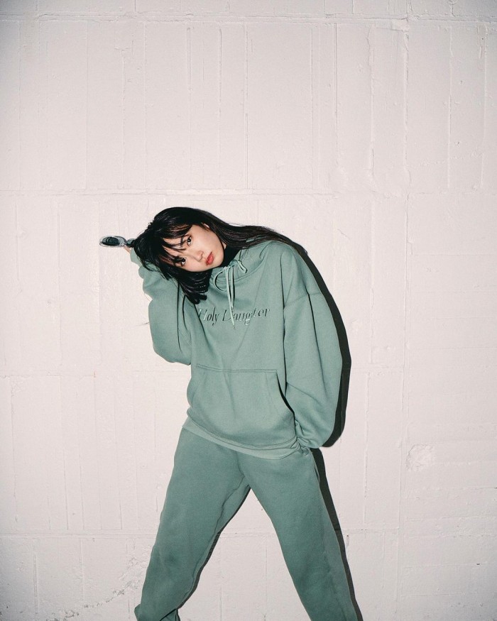 瑚々 スタイル抜群すぎる水着グラビア画像！