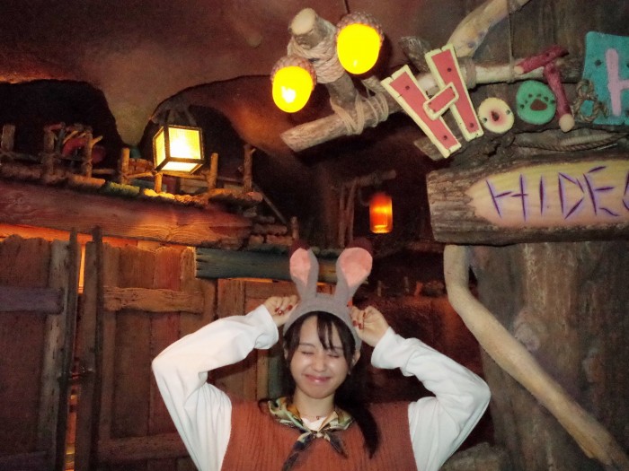 小池里奈 美尻でキュートな水着グラビア画像！