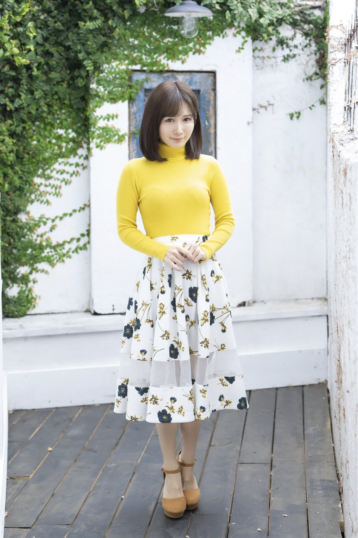 Minami Kojima 小島みなみ - 週刊実話デジタル写真集 濃いの欲しいの