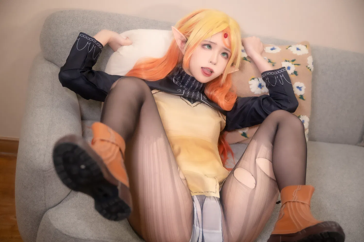 [Cosplay] Quan冉有点饿 异世界舅妈