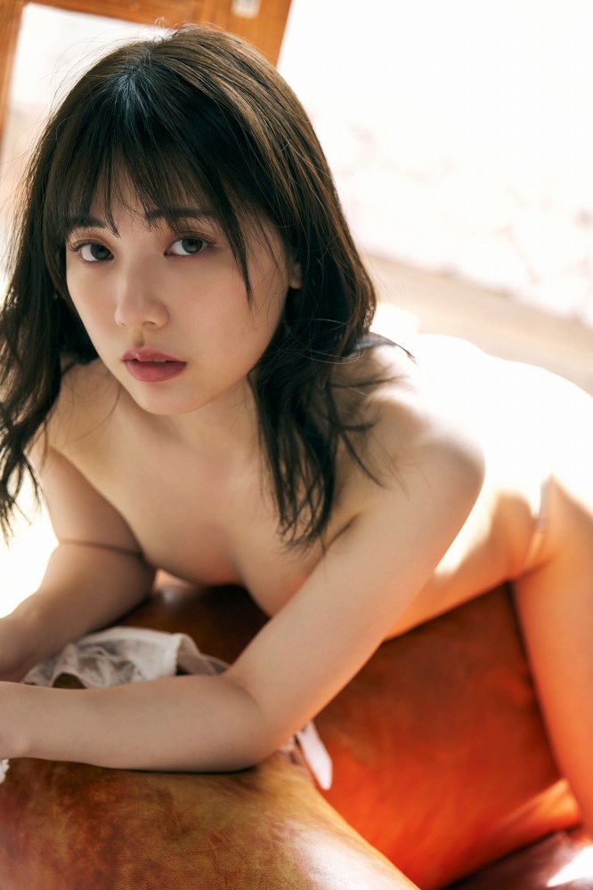 石川澪 Cカップおっぱいの激かわヌード画像！