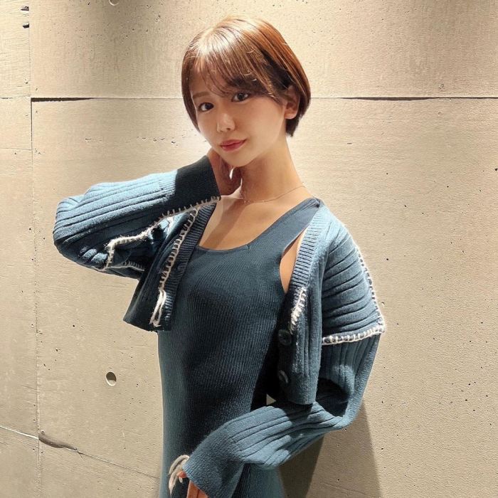 あらた唯 スタイル抜群の水着グラビア画像！