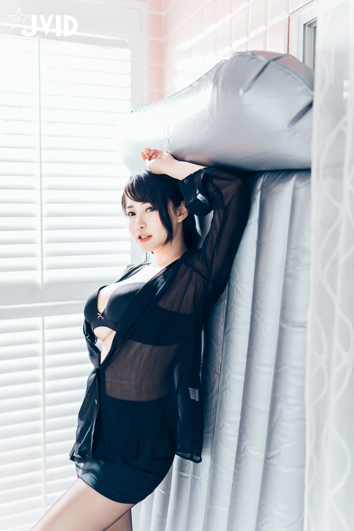 JVID Lele 樂樂 & 飄飄哥 – 上司新人下属 无内黑丝终极奥义 Set.01