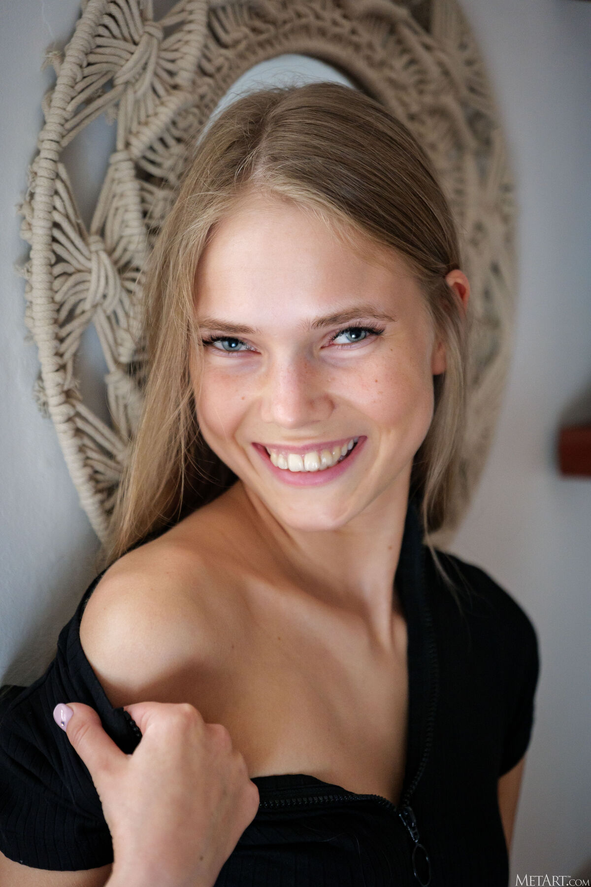 MetArt Luise - Delicate Dare Part01