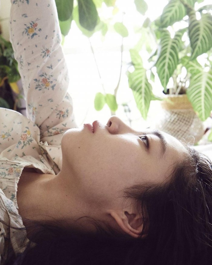 瑚々 スタイル抜群すぎる水着グラビア画像！