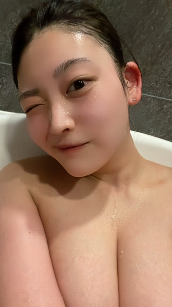 風吹ケイ Iカップバズーカの水着グラビア画像！