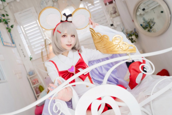 えい梨 美しいコスプレ＆水着グラビア画像！