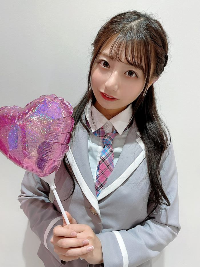 鈴木優香 ちょっと脱ぎすぎ水着グラビア画像！