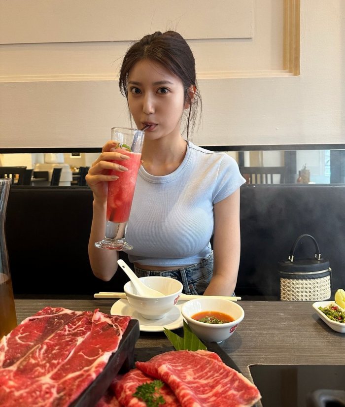 阿部なつき ボンキュッボンの水着グラビア画像！