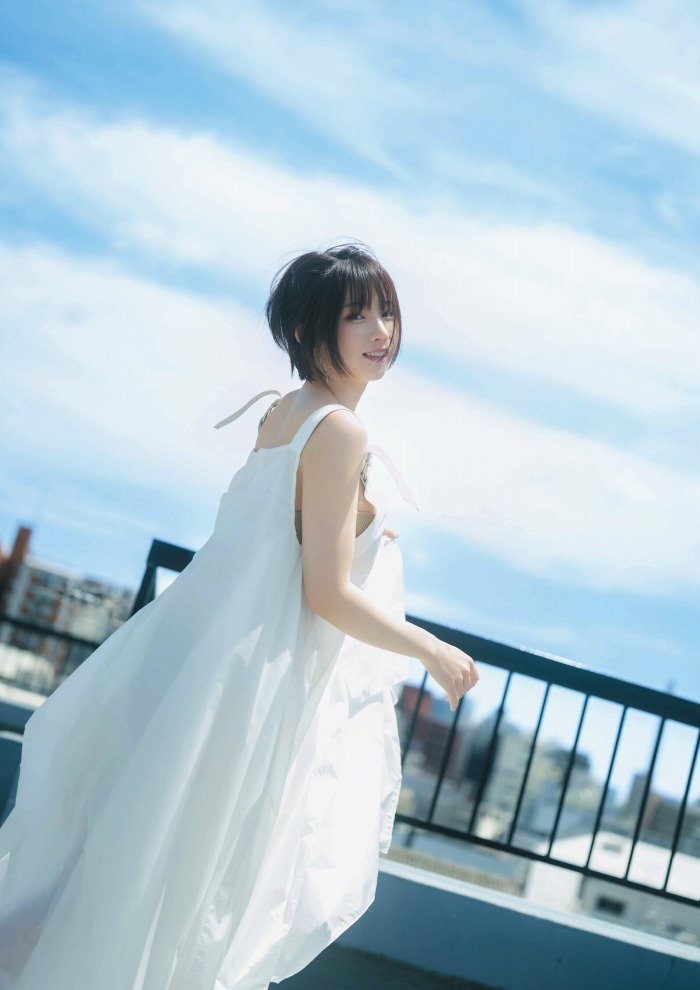 えなこ 過去のグラビア画像