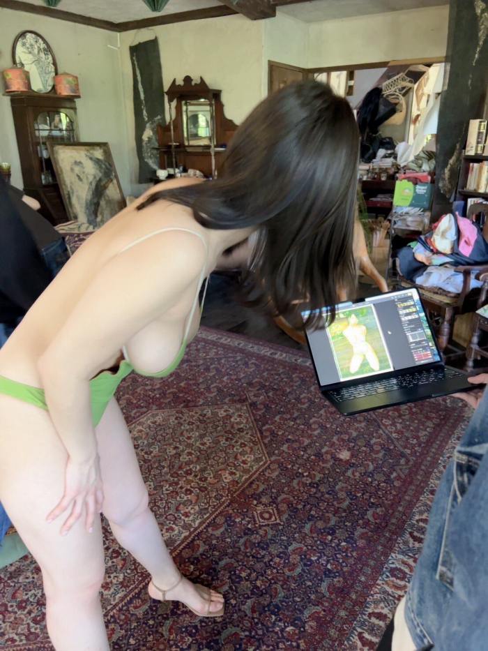 鈴木ふみ奈 Iカップの水着グラビア画像ほか！