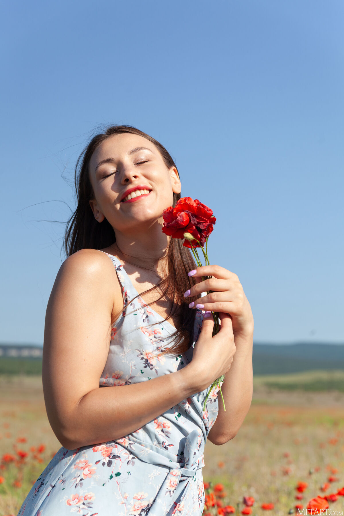 MetArt Sumiko - Poppy Field Part01