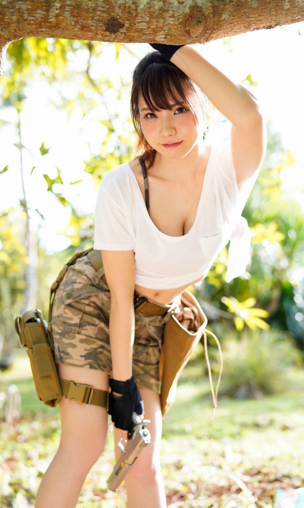 えなこ めっちゃかわいい水着グラビア画像！