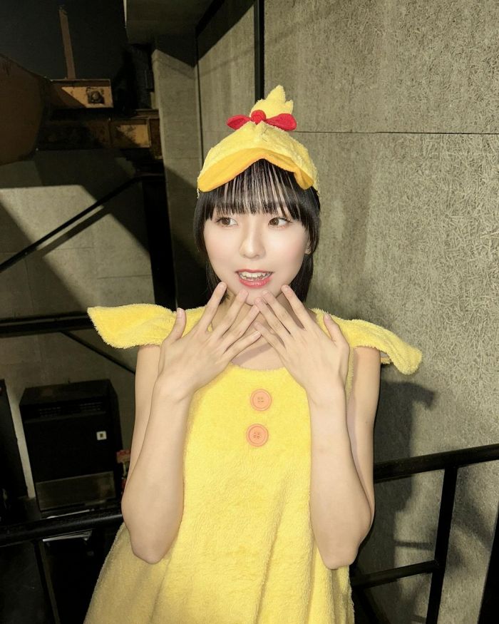 鍛治島彩 キュートな水着グラビアほか画像！