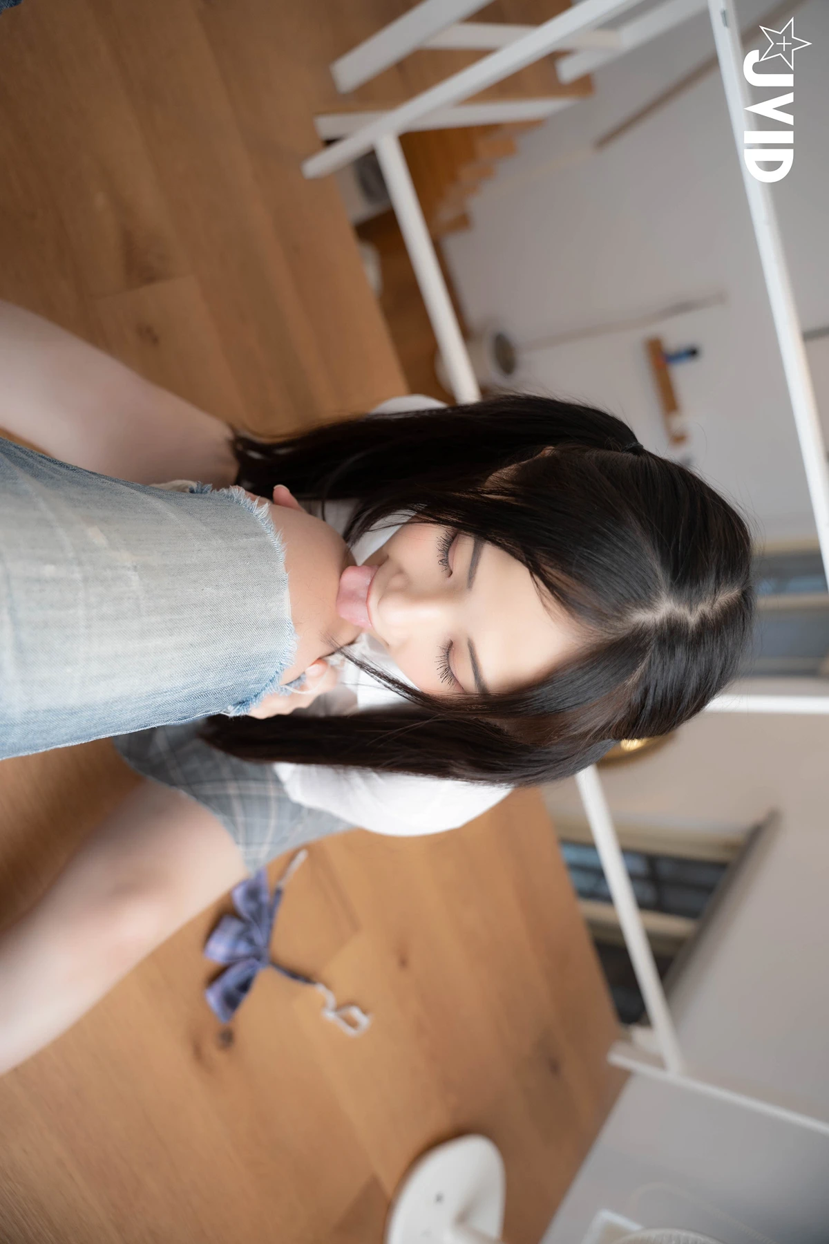 JVID 婕咪 Juice – {不能發出聲音}雙馬尾再次逆麟.又在學長胯下玩起來