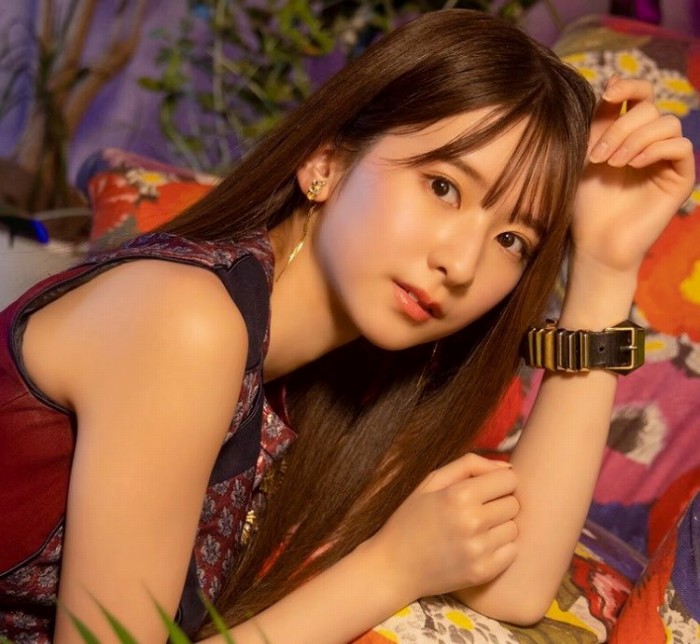 菅原咲月 すべすべ美脚の激かわグラビア画像！