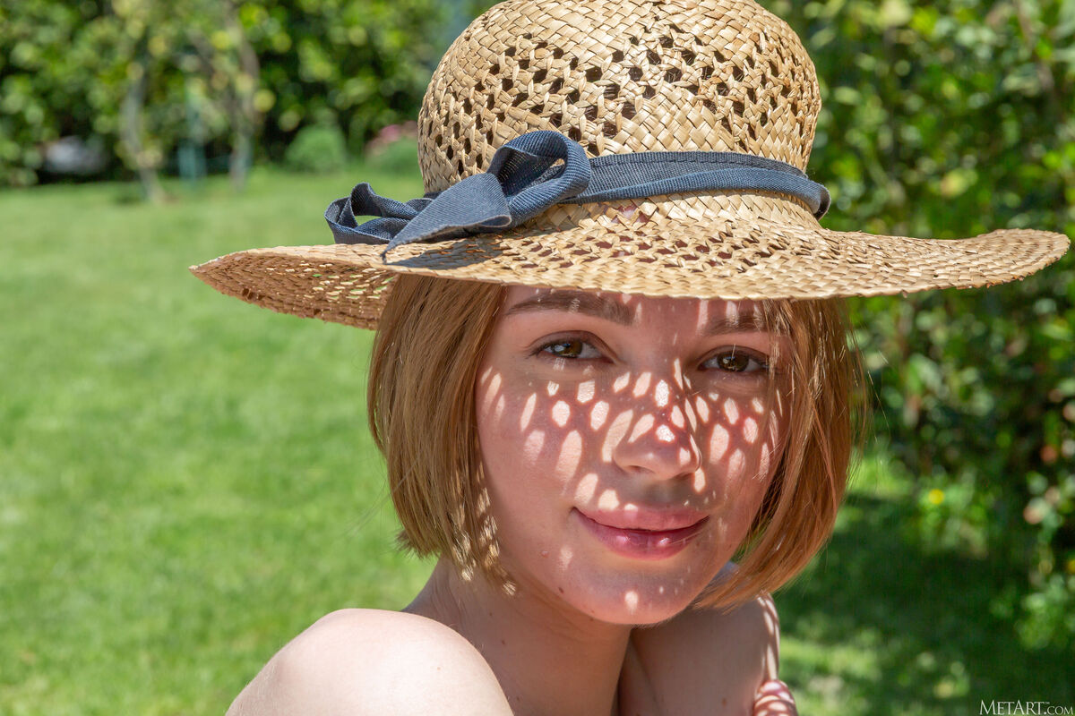 MetArt Amy Moloko - Nude Picnic Part01