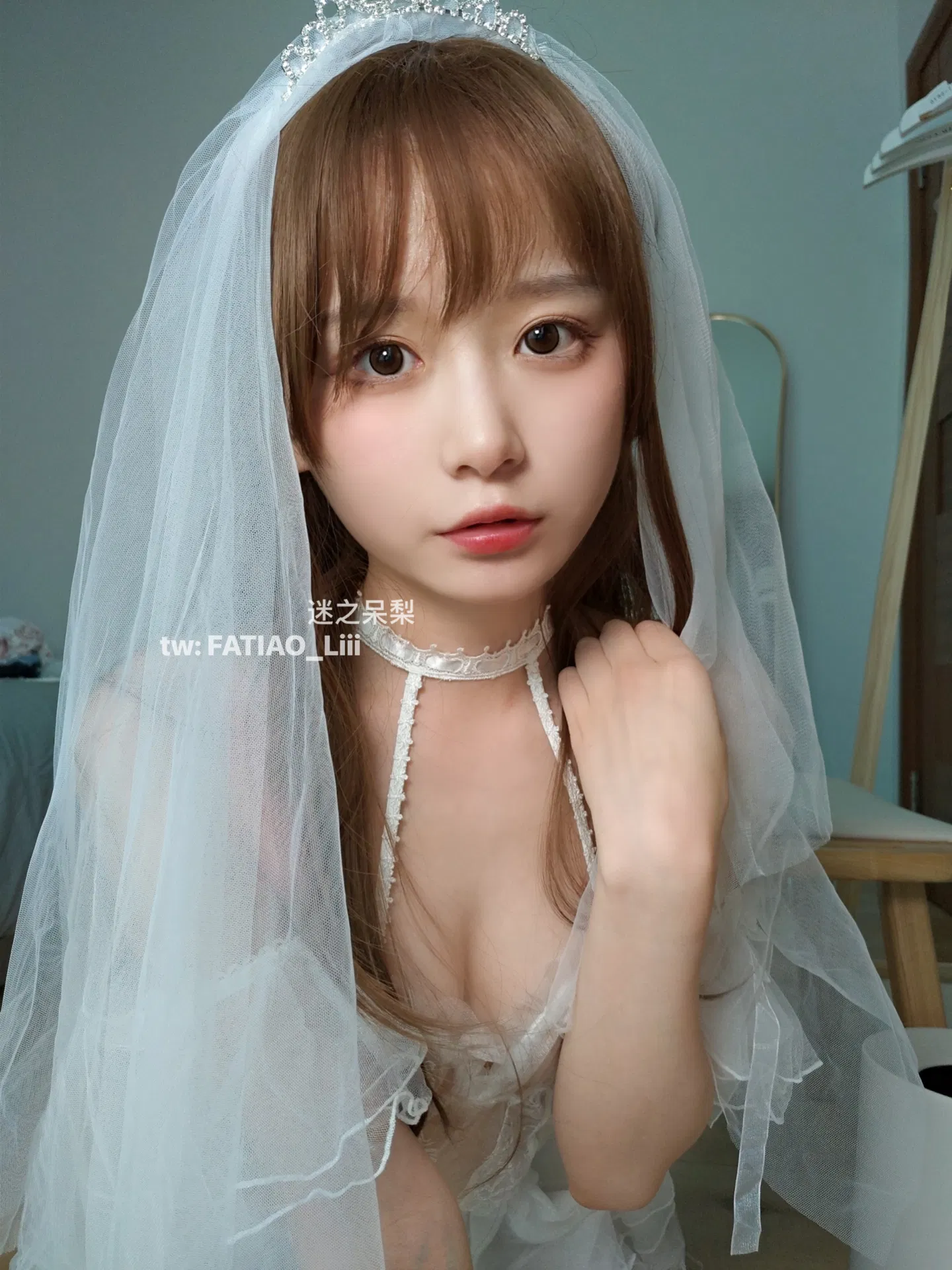 [Fantia] 迷之呆梨 – 自撮り写真 新婚初夜
