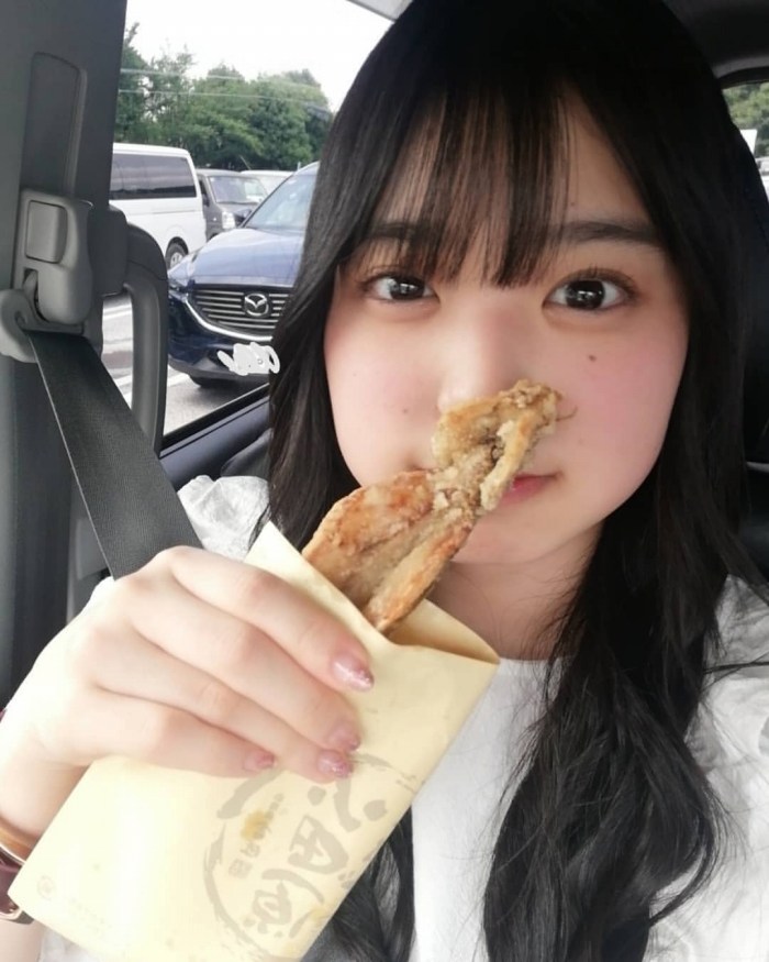 矢野ななか くびれボインの水着グラビア画像！