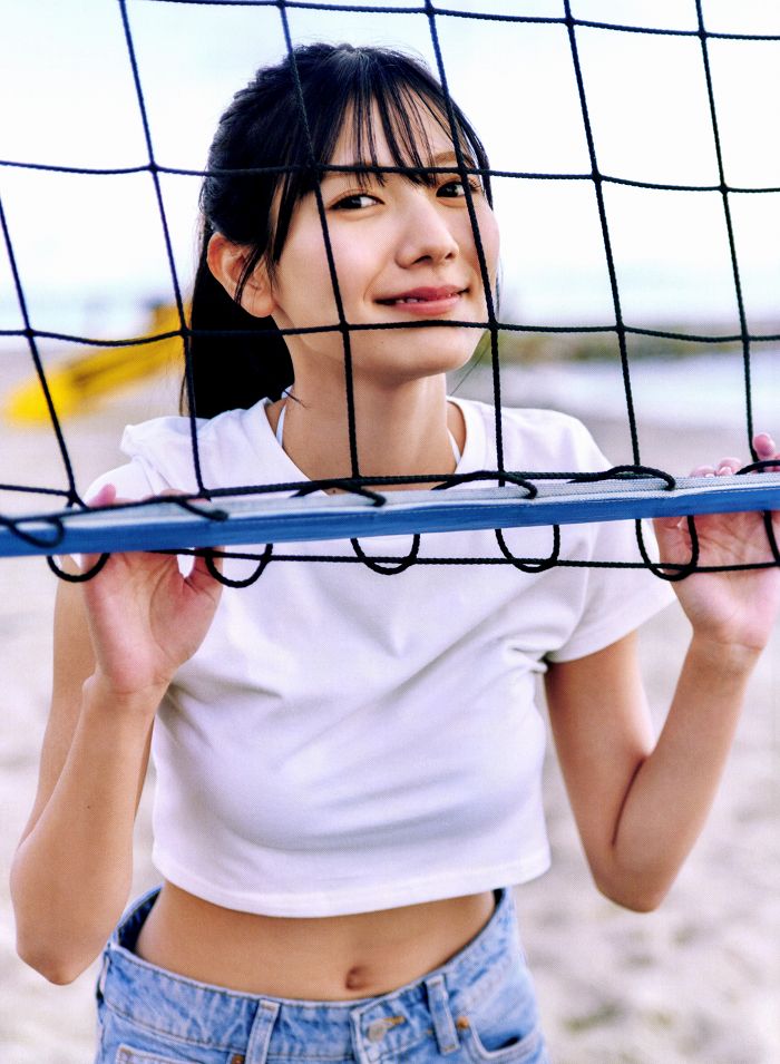 河田陽菜 ぷるふわバストの水着グラビア画像！