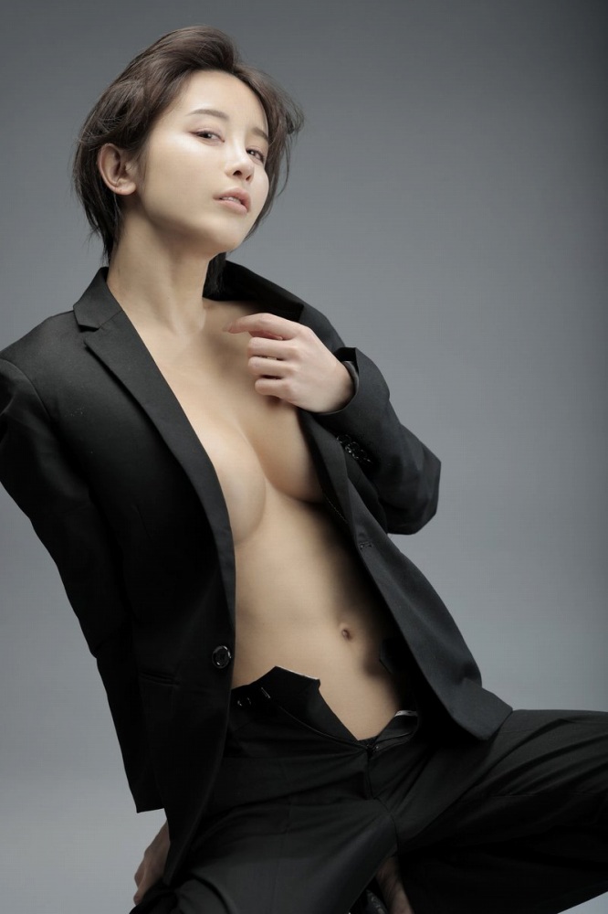 いくみ 際どいヌード＆ランジェリー画像ほか！