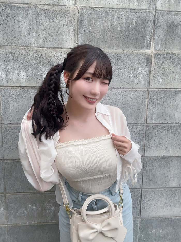 小日向優花 Iカップボインの水着グラビア画像！