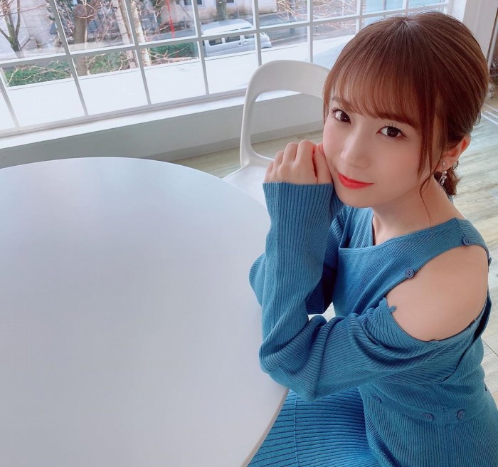 秋元真夏 激かわな水着・ランジェリー画像！