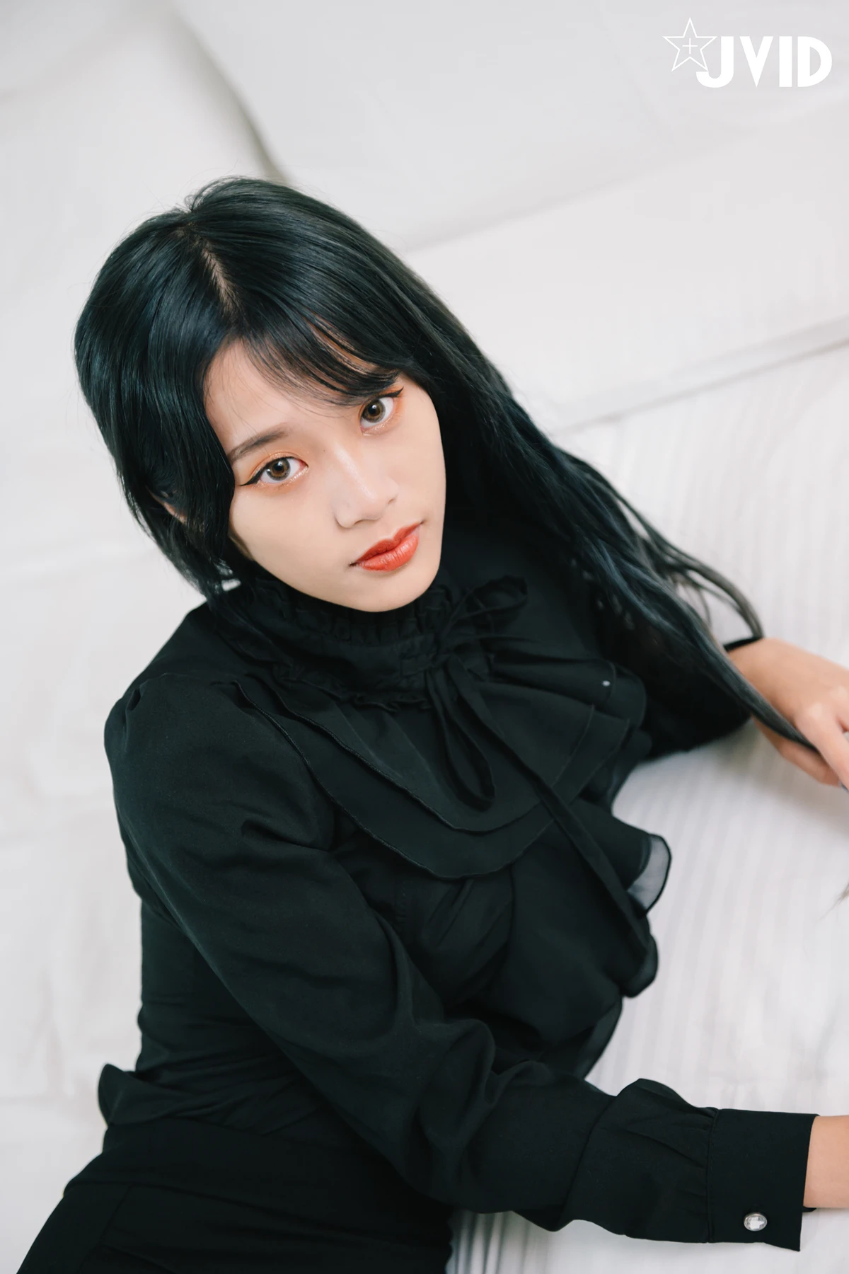 JVID 韓芳語 – DesireVol.極正大奶大學新鮮人芳語.下班後的情色指導