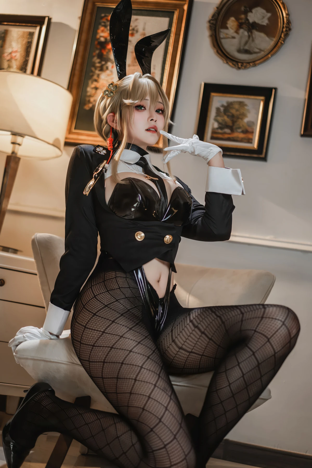 Cosplay Natsuko夏夏子 – NIKKE 爱德 特工兔女郎