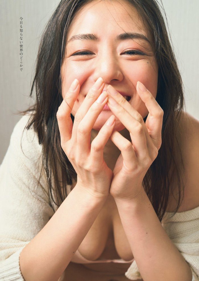 片山萌美 濡れ場ヌード＆水着グラビア画像！