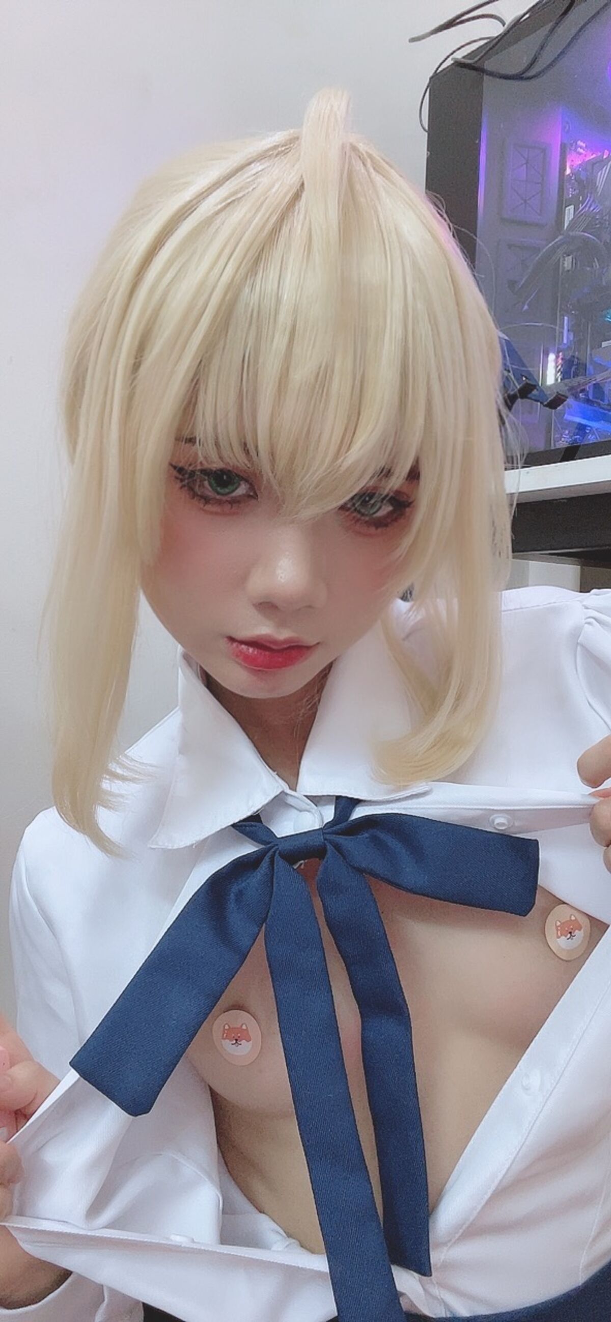 Coser@PoppaChan - Artoria Pendragon Fate Part01