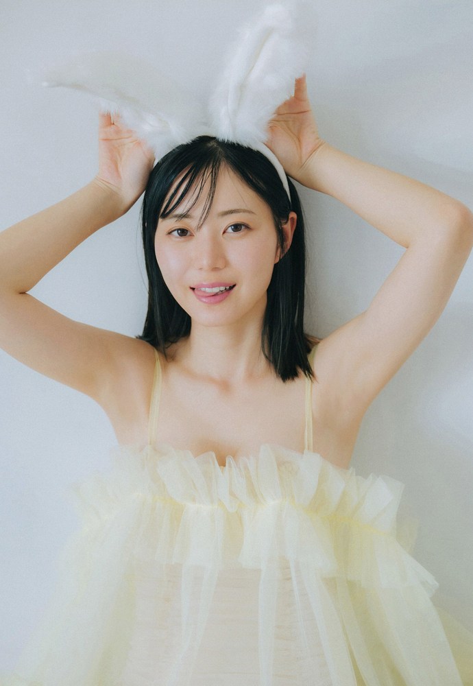 いけちゃん 細身でEカップの水着グラビア画像！